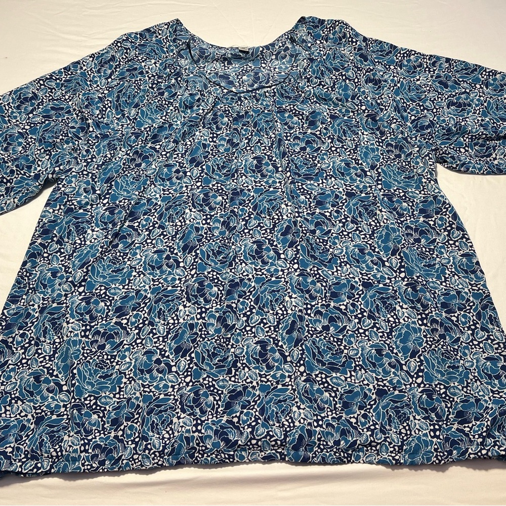 Croft & Barrow Blue Floral Blouse